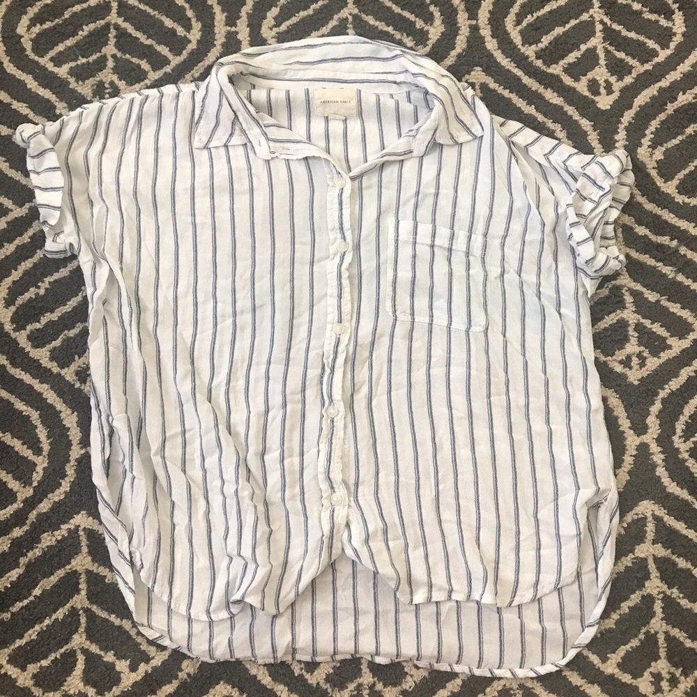 5/$25🌸 AE Stripped Shirt